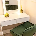 Heart Of Gem 2 Bed 2 Bathroom * Лідс