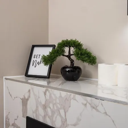 Heart Of Gem Ls1 Free Secure Parking *