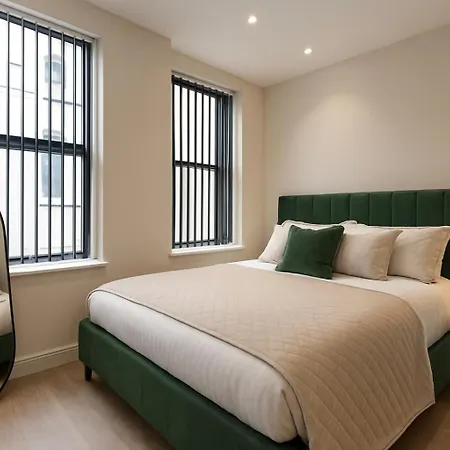 Heart Of Gem 2 Bed 2 Bathroom Leeds (West Yorkshire)