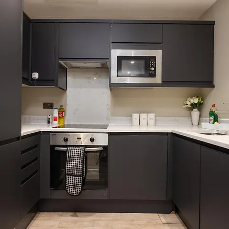 Heart Of Gem Ls1 Free Secure Parking Leeds (West Yorkshire)