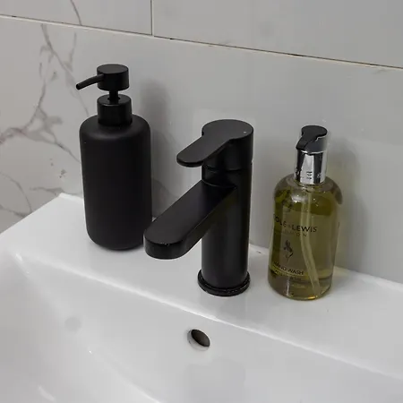 Apartment Heart Of Gem Ls1 Free Secure Parking *