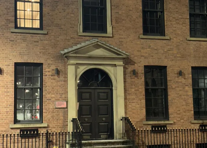 Heart Of Gem 2 Bed 2 Bathroom