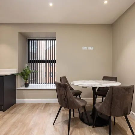 Heart Of Gem 2 Bed 2 Bathroom * Лідс