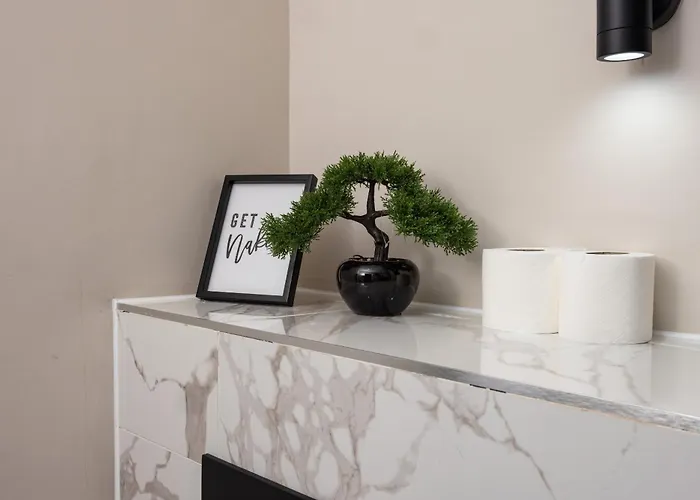 Heart Of Gem 2 Bed 2 Bathroom *